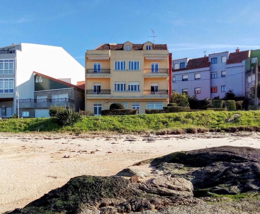 Apartamento Teresa En Vilanova De Arousa ポンテベドラ エクステリア 写真
